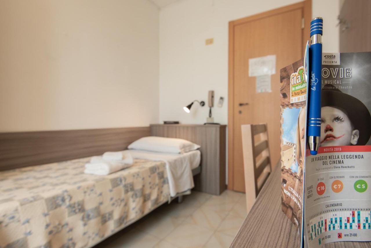 La Plata Hotel - Con Piscina Riccione Dış mekan fotoğraf