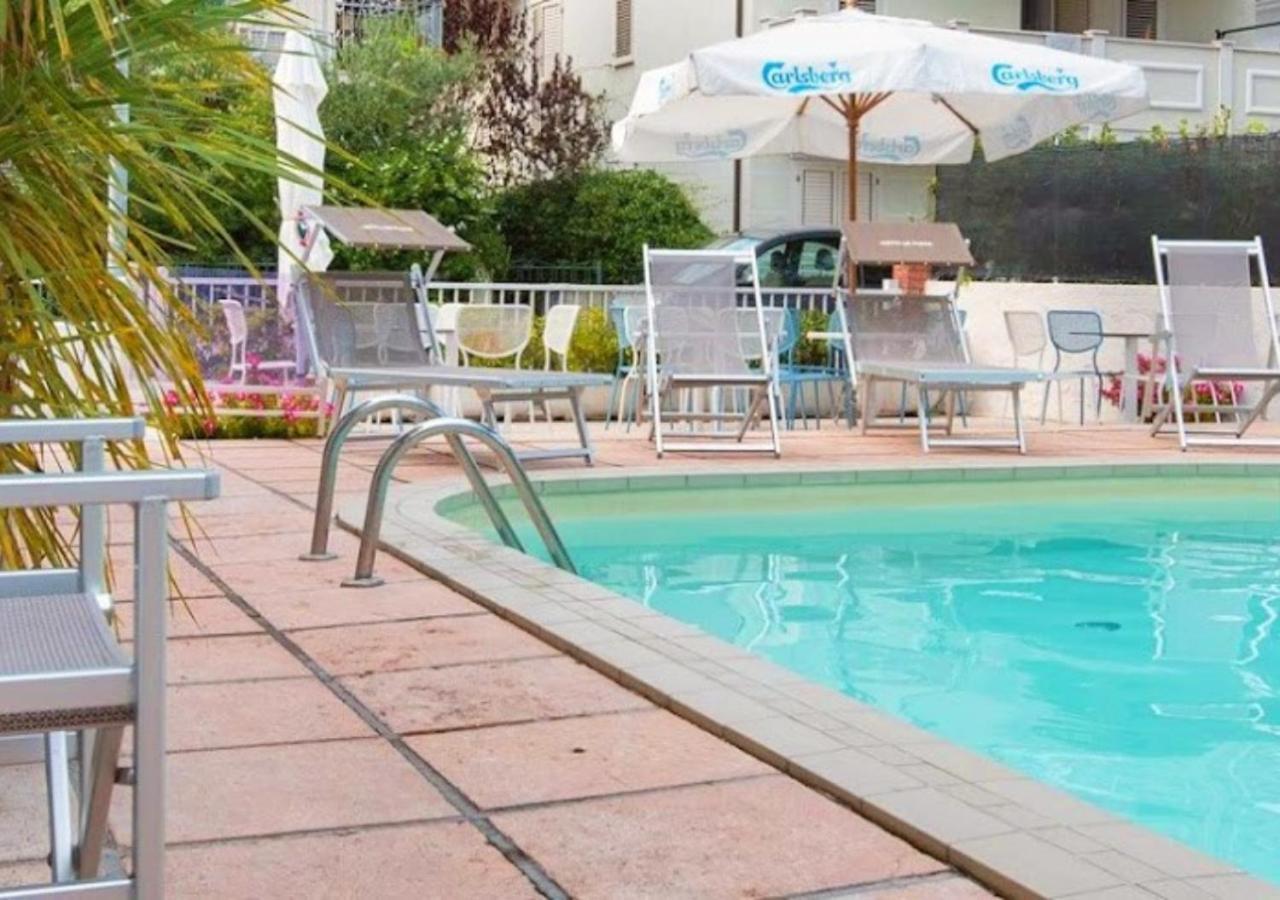 La Plata Hotel - Con Piscina Riccione Dış mekan fotoğraf