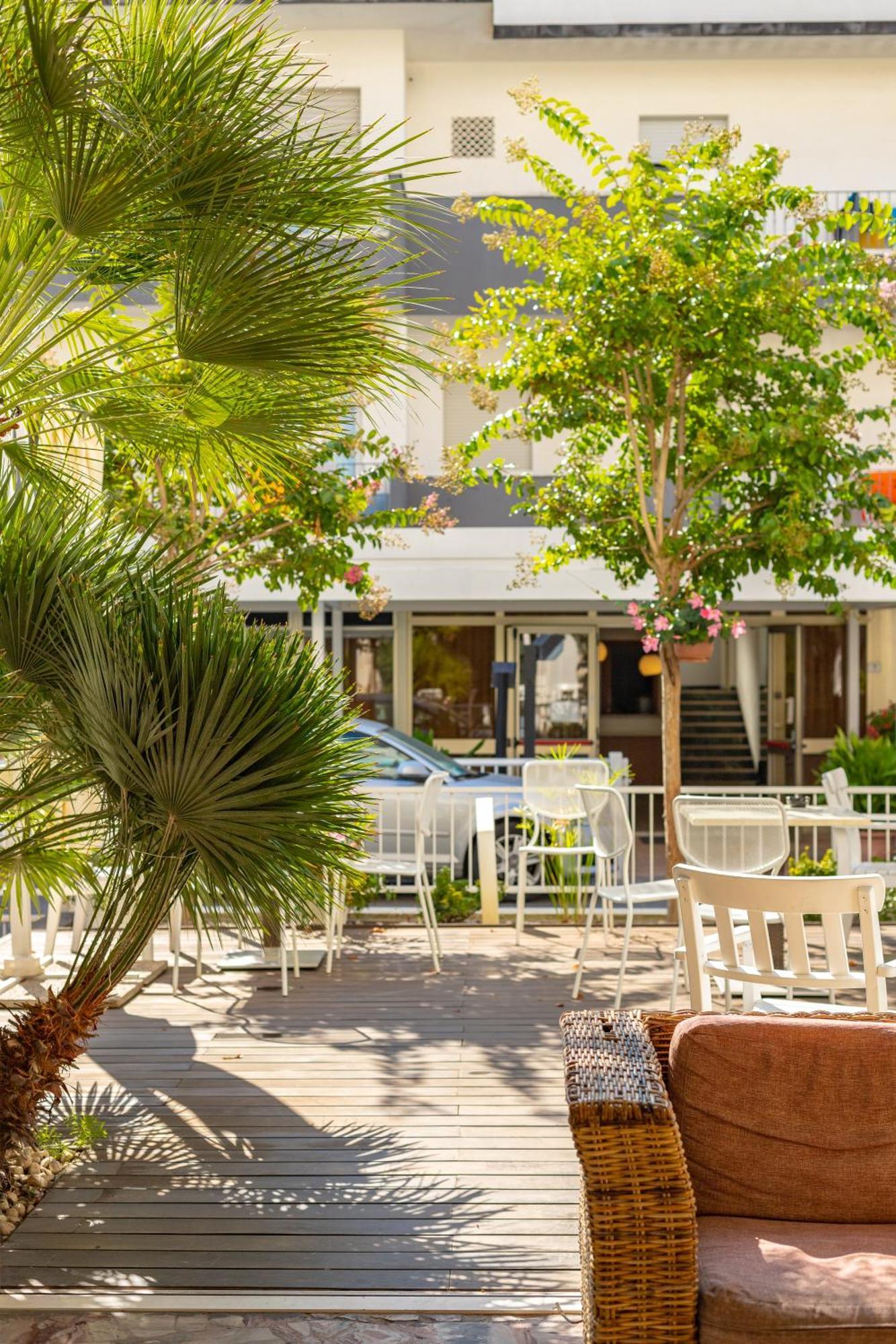 La Plata Hotel - Con Piscina Riccione Dış mekan fotoğraf