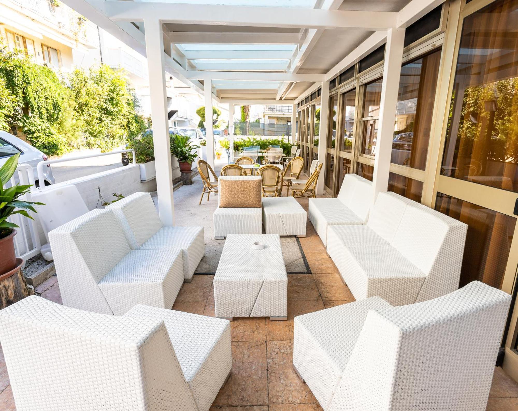 La Plata Hotel - Con Piscina Riccione Dış mekan fotoğraf
