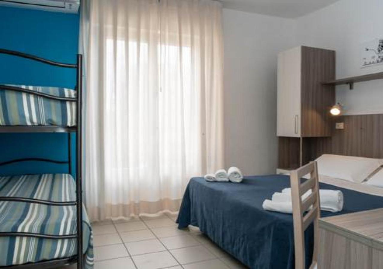 La Plata Hotel - Con Piscina Riccione Dış mekan fotoğraf